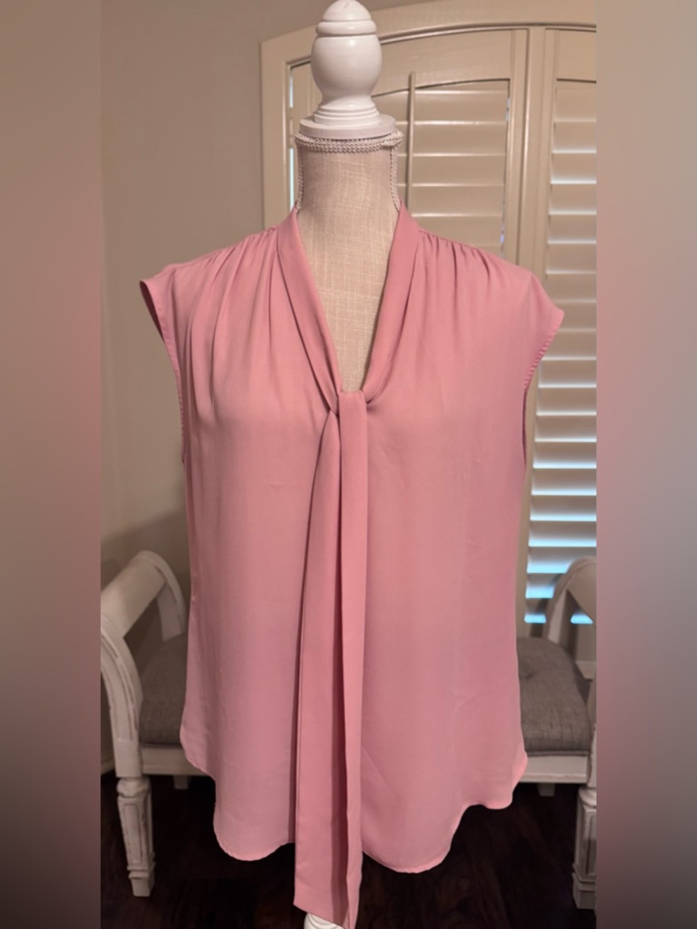 New York and Company Pink Sleeveless Tie-Neck Blouse